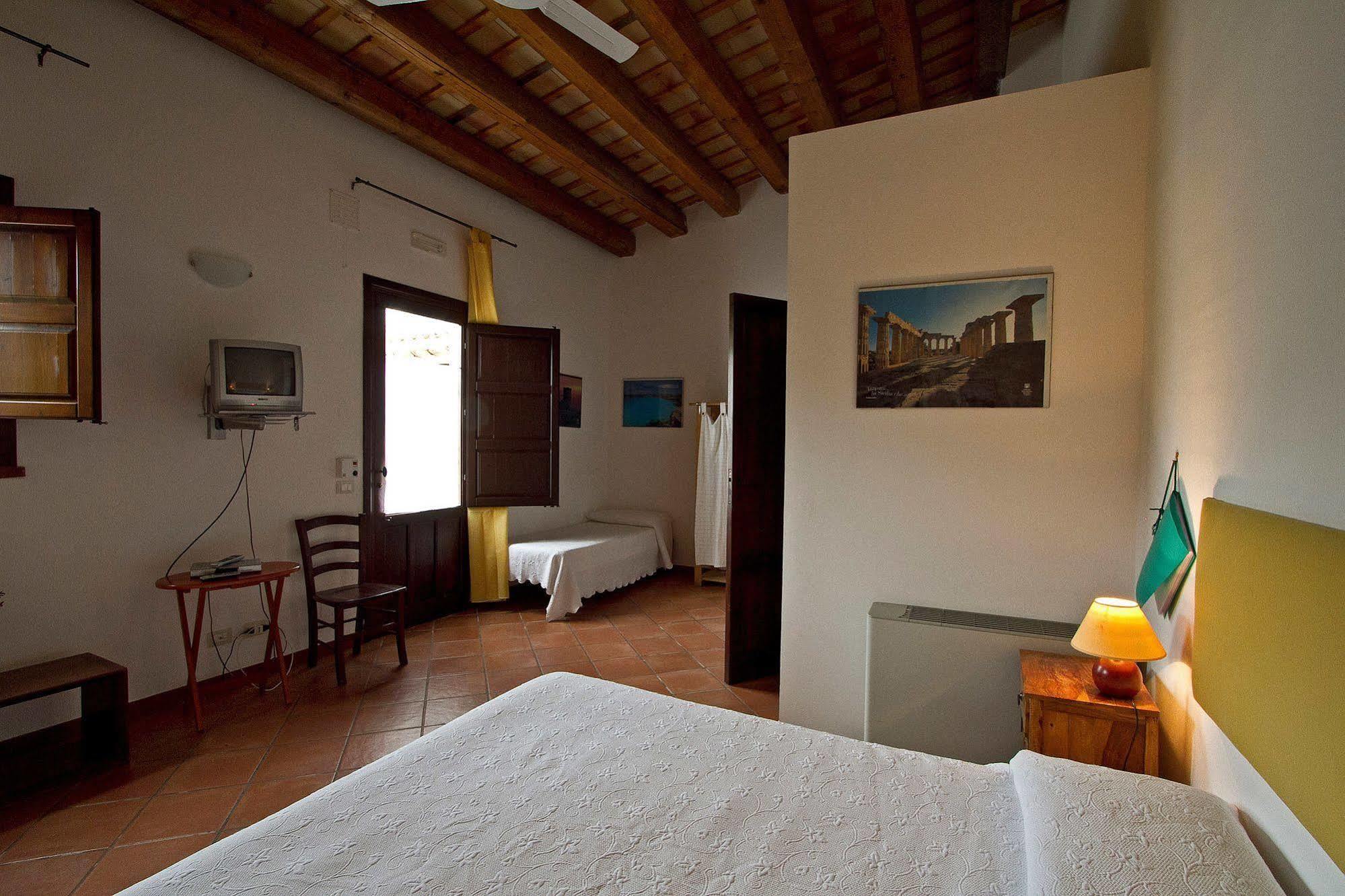 Case Colomba Apartment บูเซโต พาลิซโซโล ภายนอก รูปภาพ